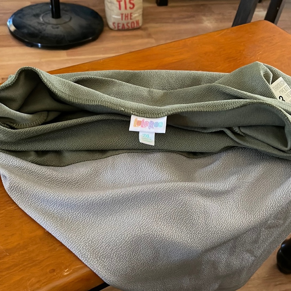 Skirt never worn